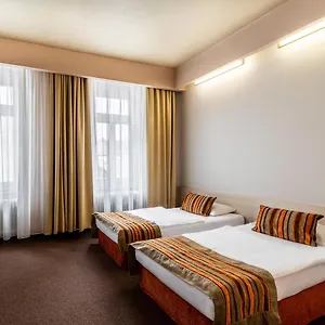 Star 3*, Budapest Ungern
