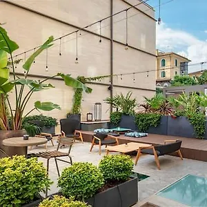 The Spring House Vatican, Tapestry Collection By Hilton **** Roma