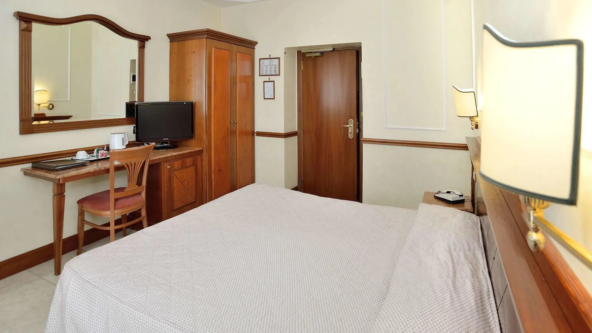 ***  Hotel Hiberia Rzym Włochy